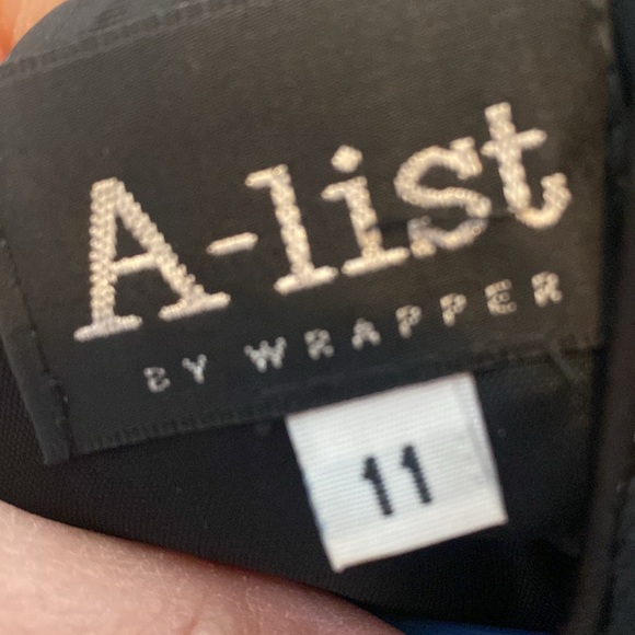 Dress - Picture 3 of 6